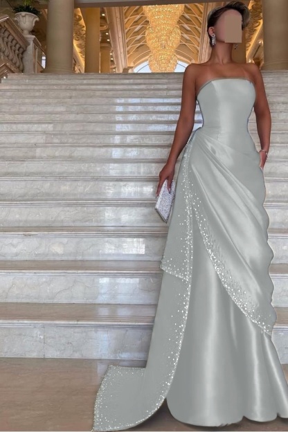 Chic Strapless Sleeveless Long Prom Dress With Pleated Beading