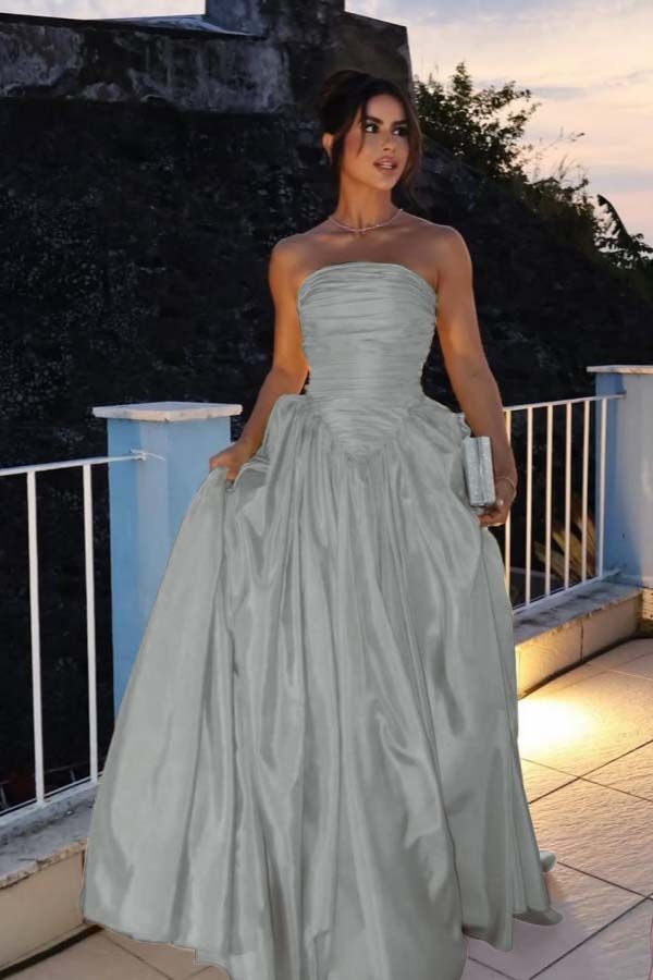 Glamorous Strapless Sleeveless Long Prom Dress With Pleated