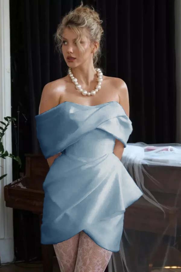 Stunning Off the Shoulder Sleeveless Short Prom Dress With Pleated