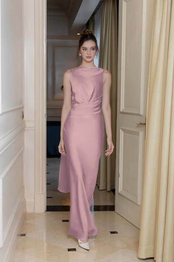 Long Slimming Sleeveless Prom Dress Flowy Backless With Pleated