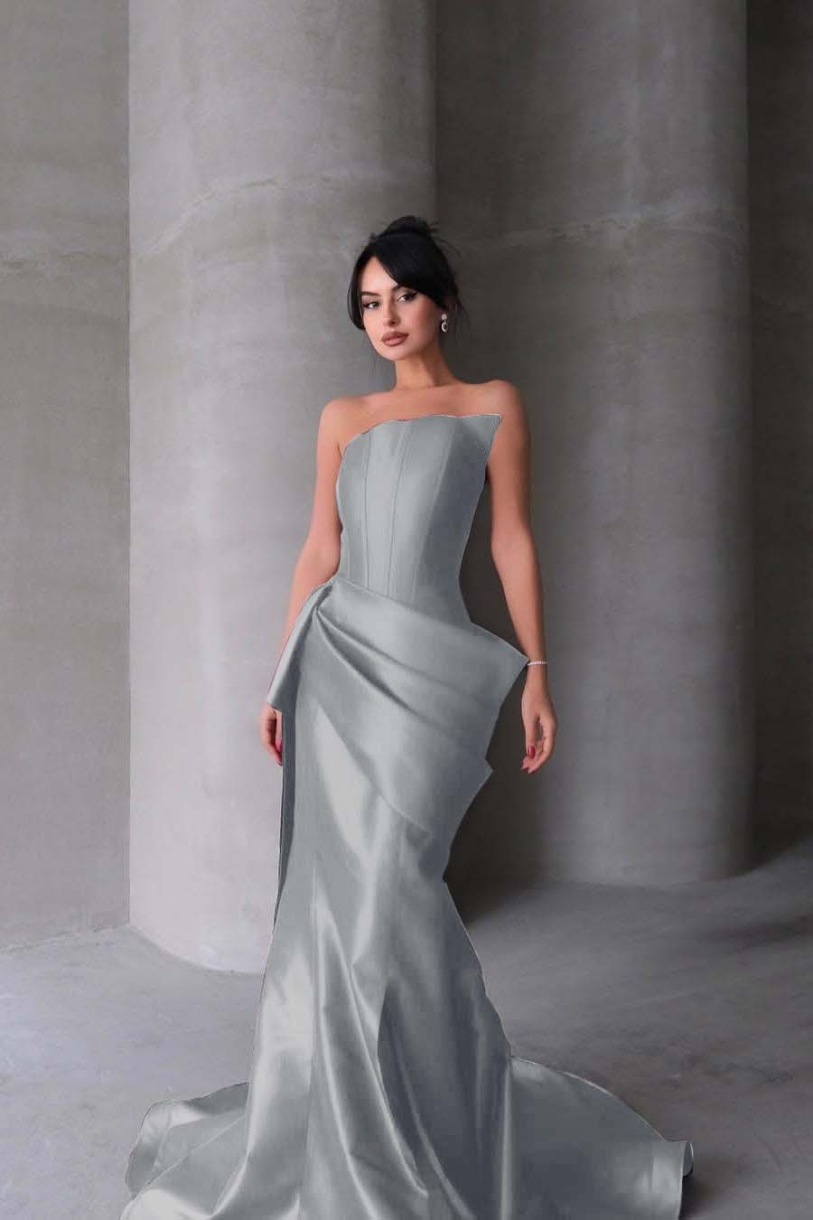 Chic Strapless Sleeveless Mermaid Long Prom Dress With Pleated