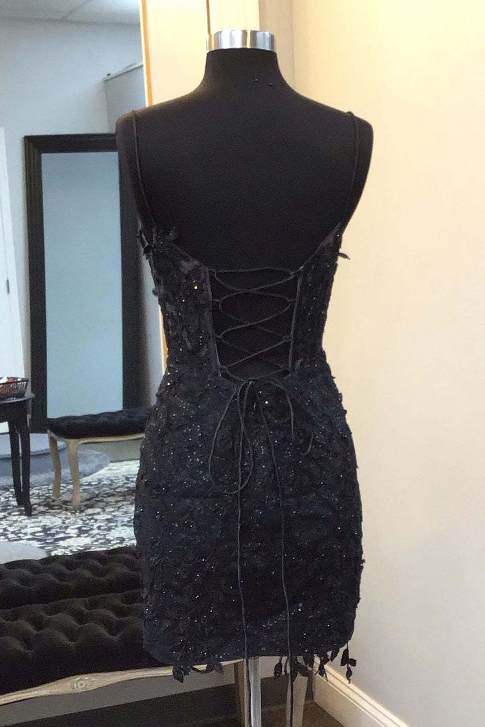 Sparkly Black Corset Lace Tight Short Homecoming Dress-BMbridal.UK