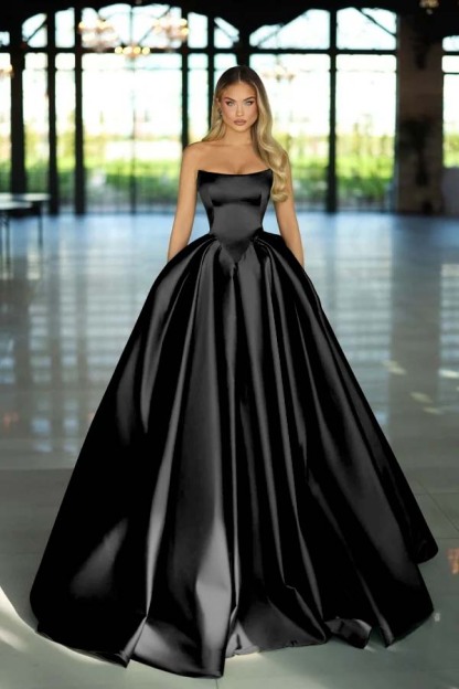 Strapless Sleeveless Long A Line Prom Dress With Pockets Pleated
