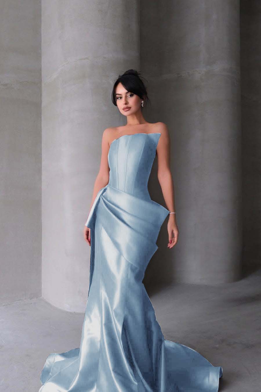 Chic Strapless Sleeveless Mermaid Long Prom Dress With Pleated