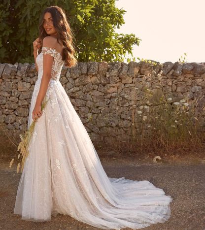 Women's Beach Spaghetti Strap Wedding Dresses for Bride 2025 Boho Long Lace Bridal Gowns for Wedding-BMbridal.UK