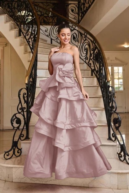 Chic Strapless Sleeveless Long Prom Dress With Pleated Ruffles