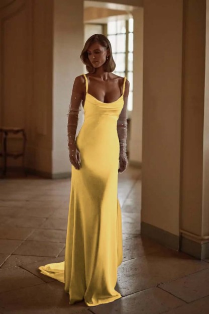 Straps Sleeveless Long Mermaid Prom Dress With Pleated Gloves