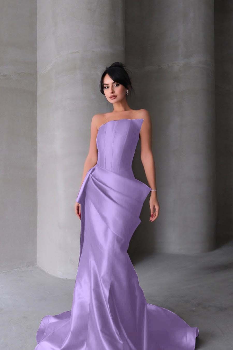 Chic Strapless Sleeveless Mermaid Long Prom Dress With Pleated