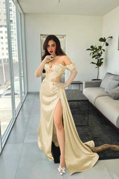 Off the Shoulder Sleeveless Long Mermaid Prom Dress With Gloves