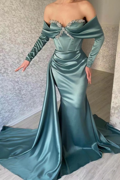 Gorgeous Sweetheart Portrait Long Sleeves Mermaid Prom Dress With Rhinstone Ruffles