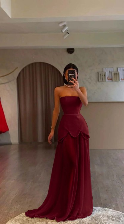 White Strapless Sleeveless Long Prom Dress With Pleated Beading