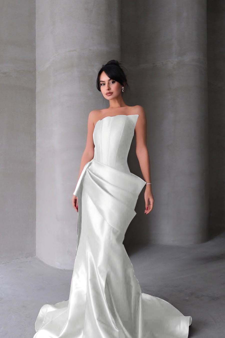 Chic Strapless Sleeveless Mermaid Long Prom Dress With Pleated