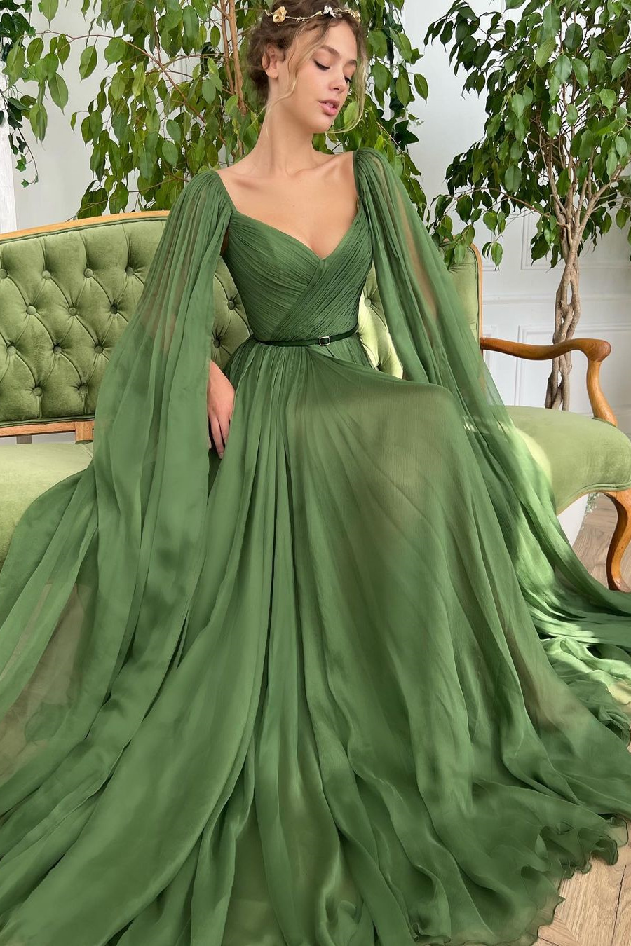 Elegant Green Long Sleeves Formal Belt Prom Dress Tulle With Split