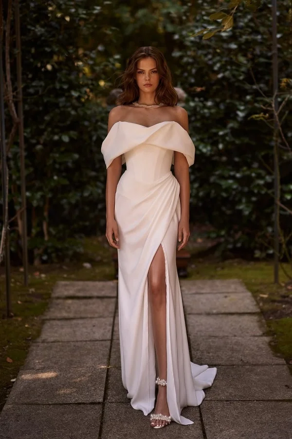 Off the Shoulder Sleeveless Long Mermaid Prom Dress With Split Pleated