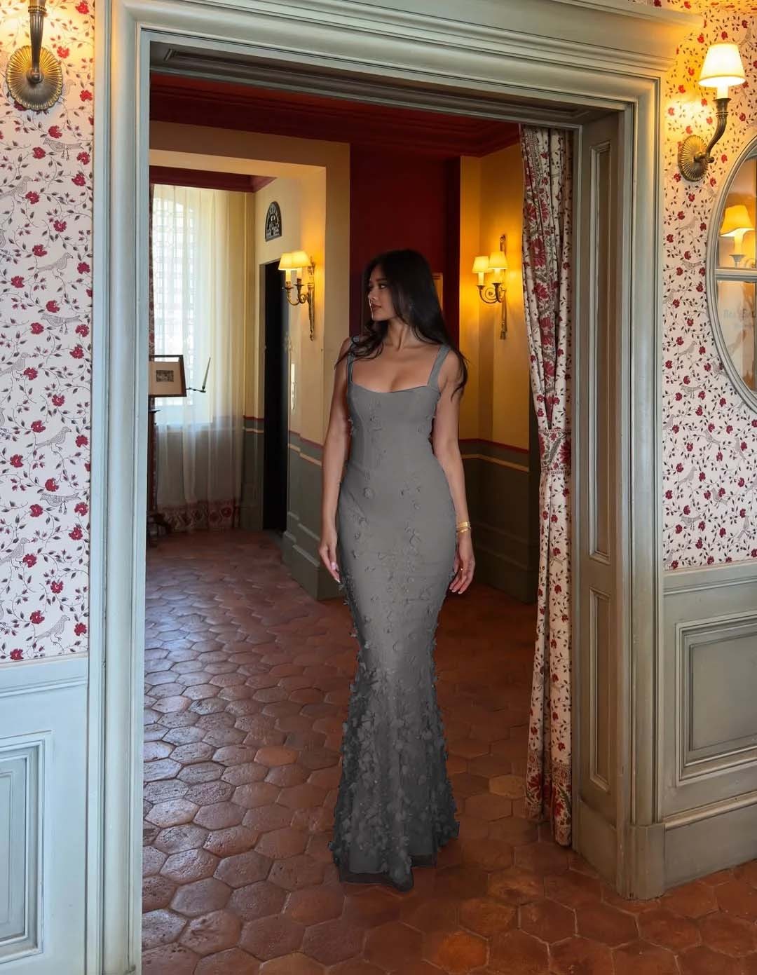 Straps Sleeveless Long Mermaid Prom Dress With Appliques Pleated