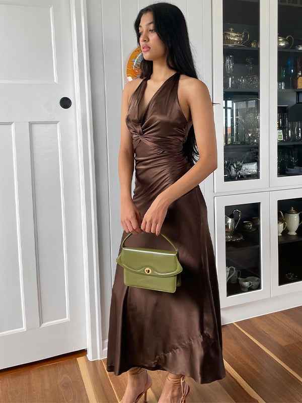 Green Chic Sheath Halter Neck Long Prom Party Dress with Backless Bowknot