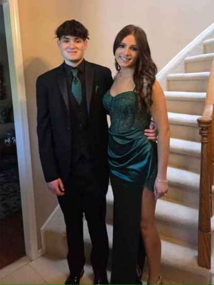 Emerald Green Lace Mermaid Long Prom Dress with Slit