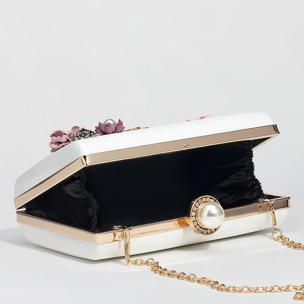 Unique Imitation Pearl Flower Clutch