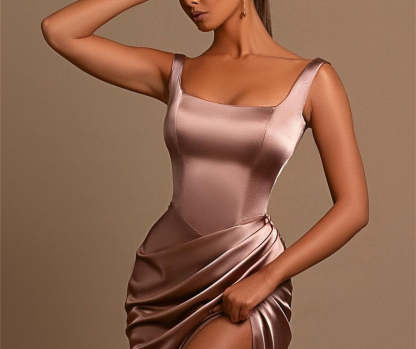 Square Neckline Floor-Length Formal Evening Dress with Wide Shoulder Straps and Side Split