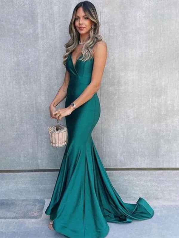 Dark Green Mermaid V-Neck Spaghetti Straps Pleated Long Prom Dress