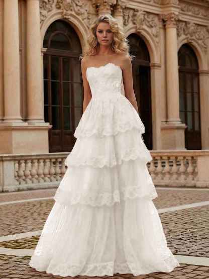 Red Tiered Tulle Strapless Lace Bodice A-Line Long Prom Dress