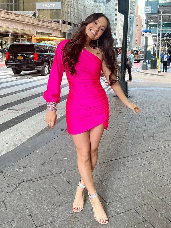 One-Shoulder Long Sleeve Ruched Sheath Homecoming Dress with Rhinestones