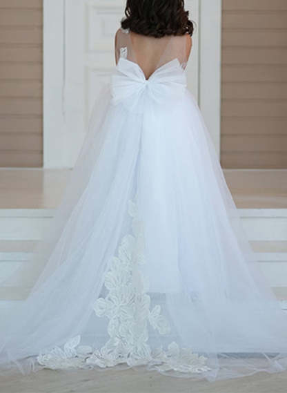 Flower Girl Dresses With Bowknot in A-Line/Princess Illusion Neck