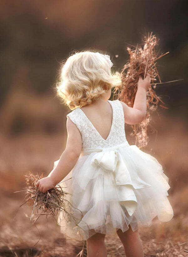 Lace-Trimmed Tulle Flower Girl Dresses in Ball Gown Style