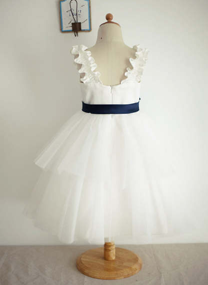 V-Neck A-Line Princess Flower Girl Dresses Featuring a Sash