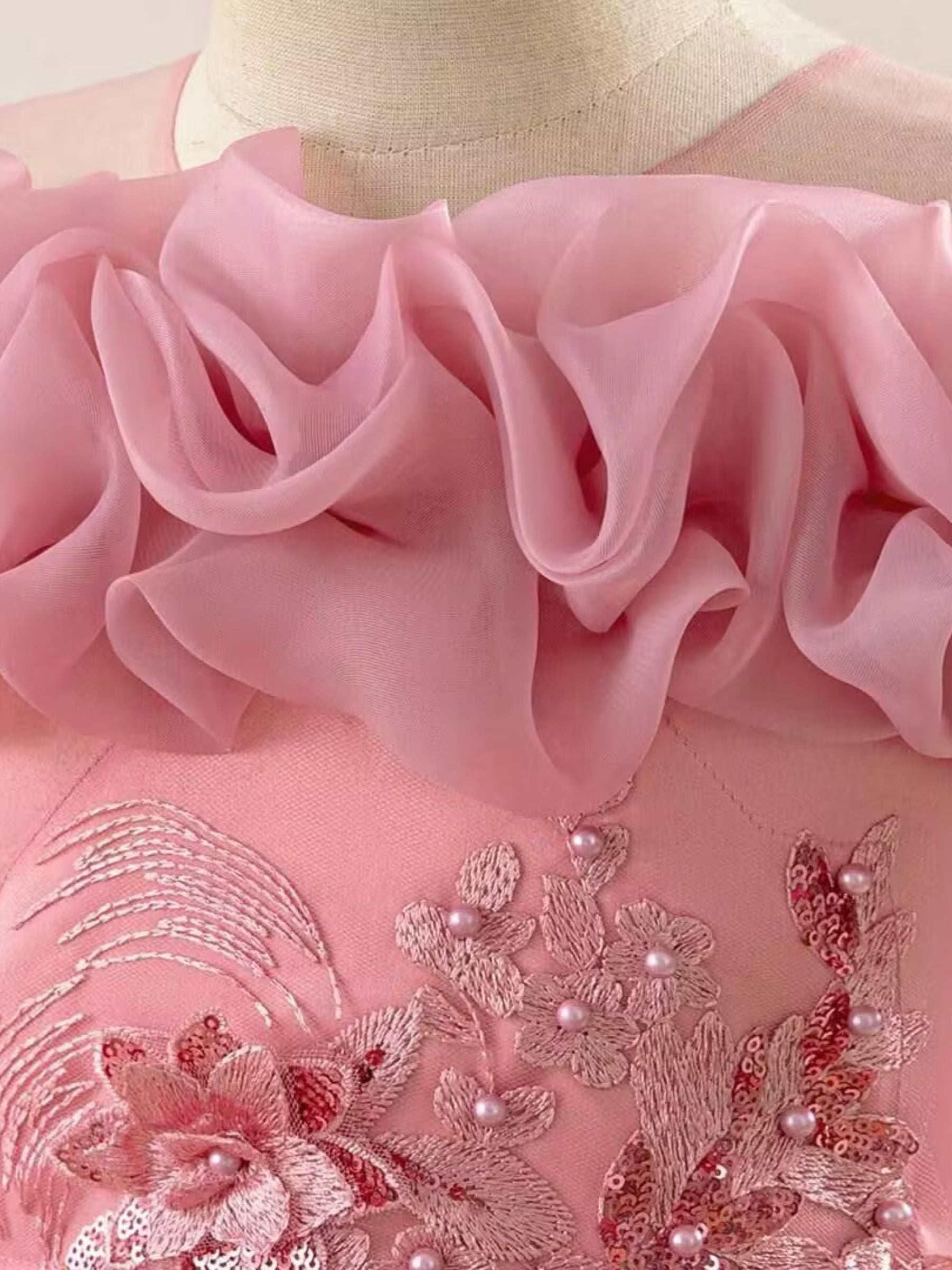 Sleeveless Off-the-Shoulder Flower Girl Ball Gowns Featuring Appliques and Embroidery