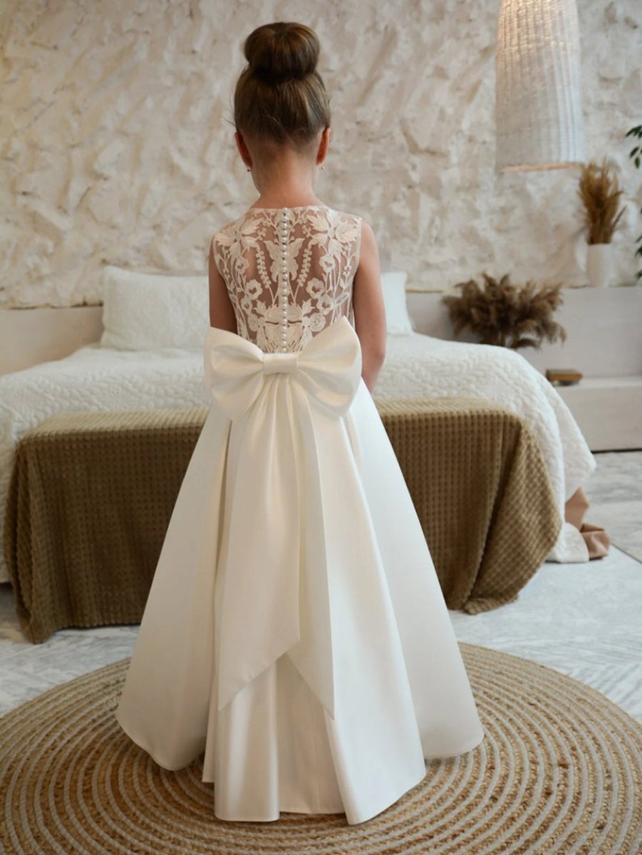 Sleeveless A-Line Princess Flower Girl Dress with Round Neck Appliques Pearl and Bow