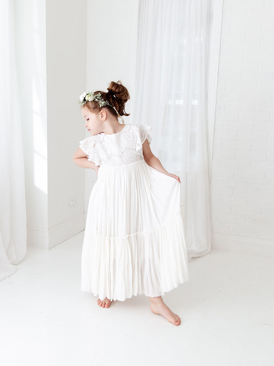 Adorable Sleeveless Flower Girl Dress with A-Line/Princess Cut Round Neck Appliques and Pleats