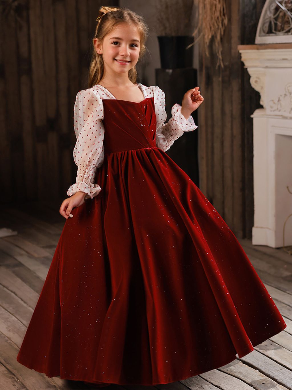 Princess-style Floor-length Flower Girl Dresses with Square Neck and Beaded Long Sleeves