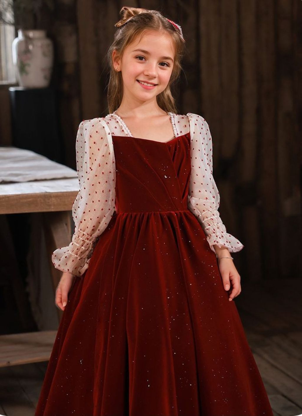 Princess-style Floor-length Flower Girl Dresses with Square Neck and Beaded Long Sleeves
