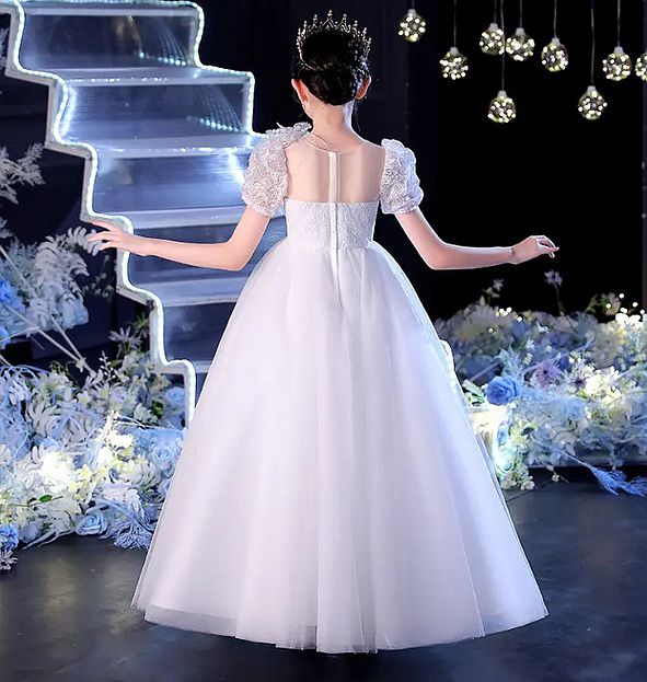 Short-Sleeved Flower Girl Dress with Lace and Crystal Appliques in A-Line/Princess Style