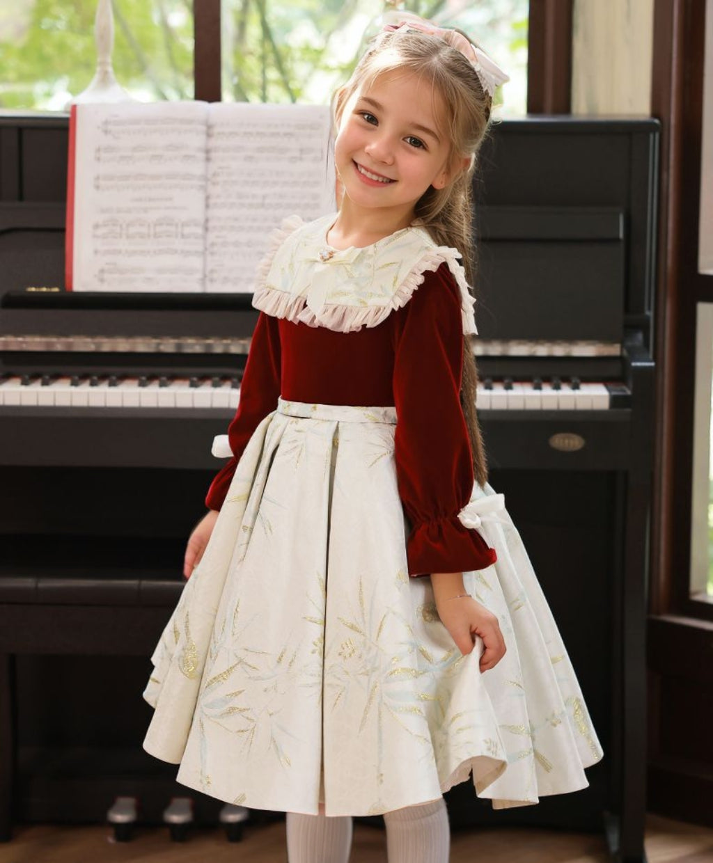 Round Neck A-Line Flower Girl Party Dresses with Bowknot in Tea-Length and Long Sleeves