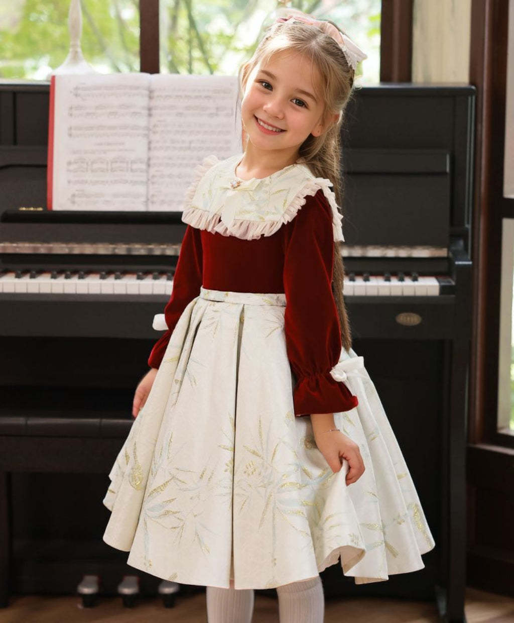Round Neck A-Line Flower Girl Party Dresses with Bowknot in Tea-Length and Long Sleeves
