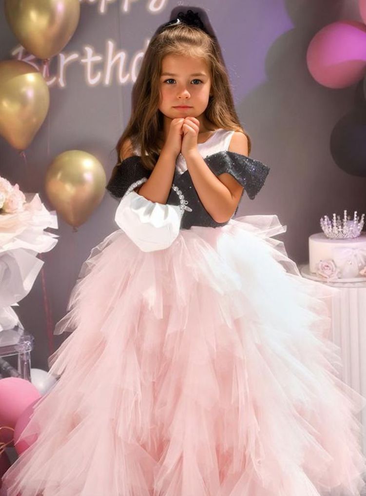 Floor-Length Off-the-Shoulder A-Line Princess Party Dress in Ruffled Tulle