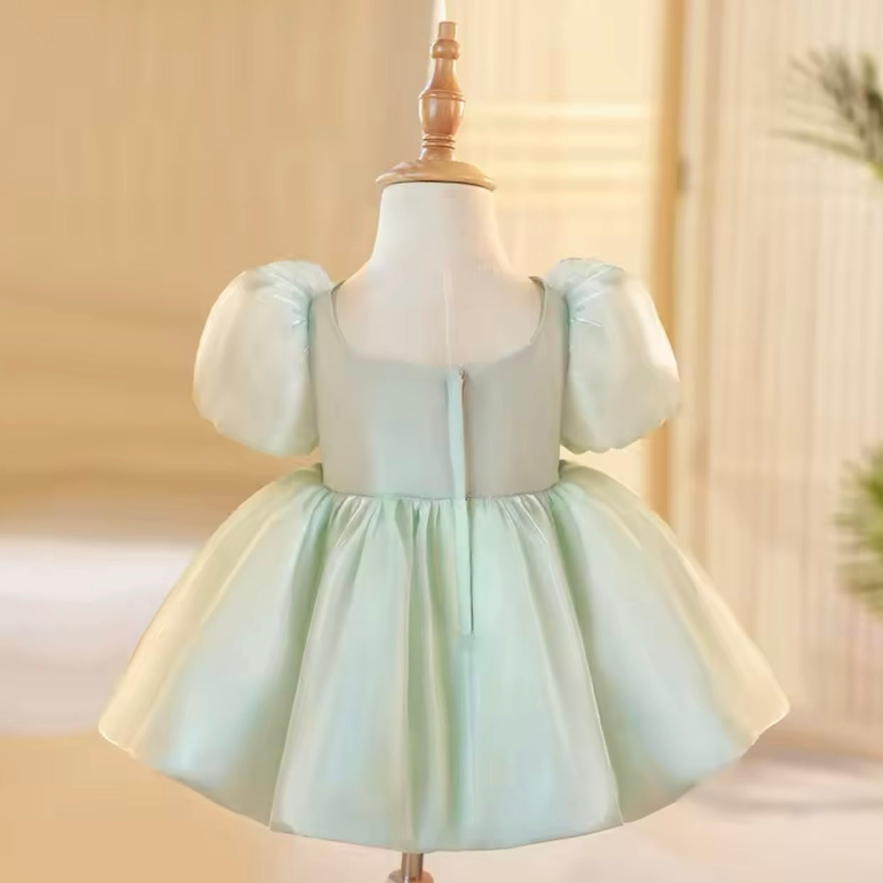 Knee-Length Baby Girl A-Line Dress with Short Sleeves and Big Bow