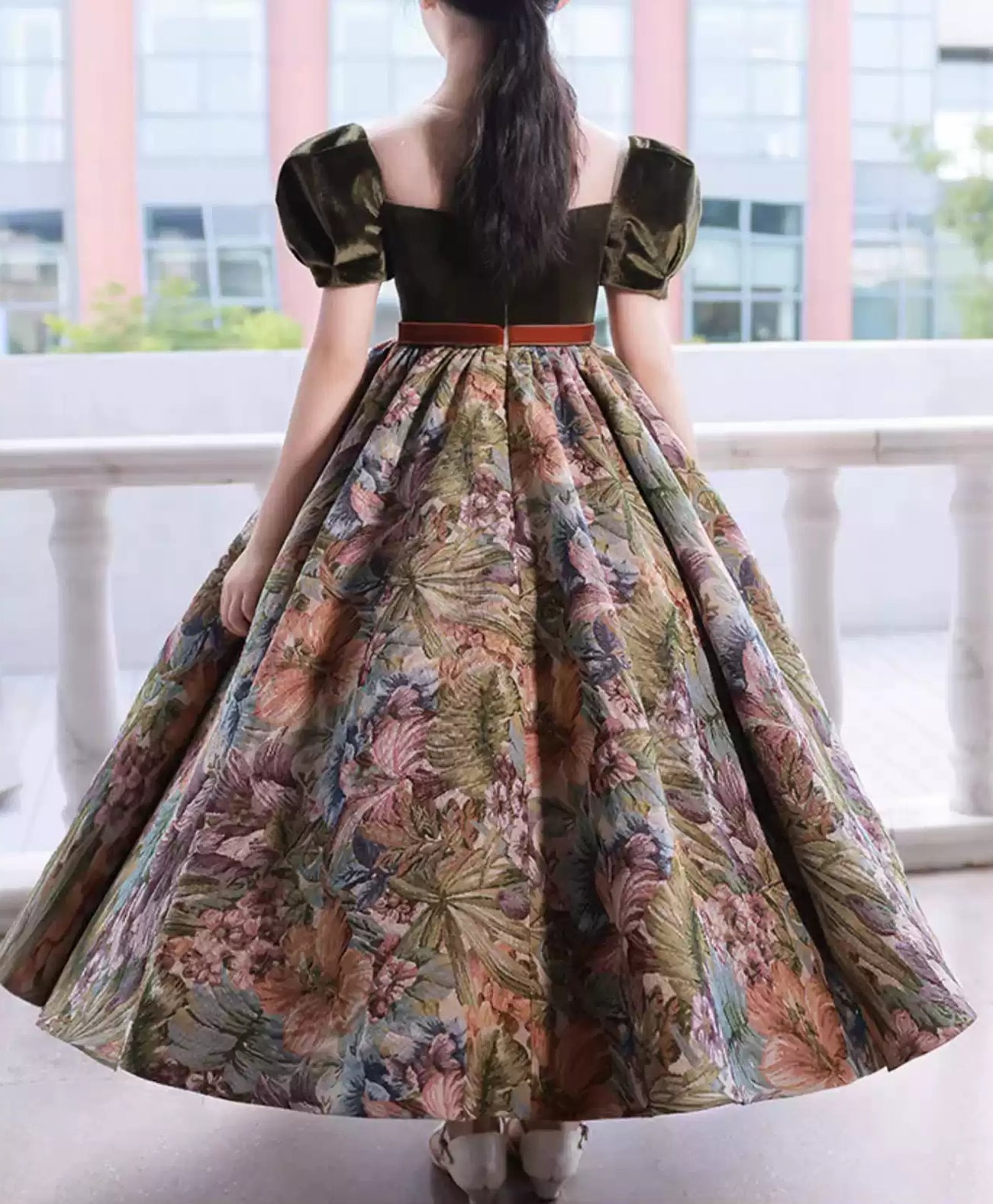 Short Sleeves Ankle-Length Flower Girl Party Dress with Sash and Round Neck