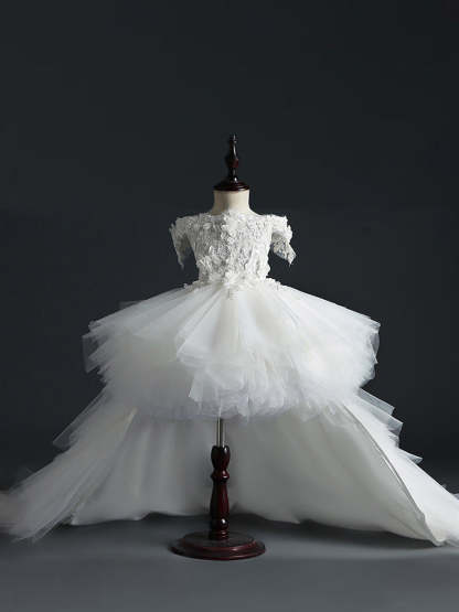 Off-the-Shoulder Sleeveless Ball Gown with Lace Embroidery and Watteau Train for Flower Girls