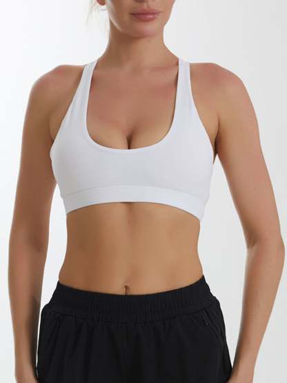 Minimalist Solid Classic Sports Bra for Training in Polyester