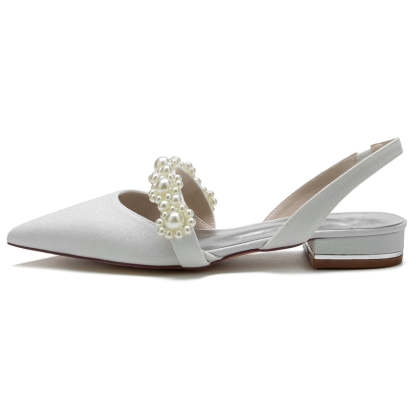 Elegant Closed-Toe Low-Heel Bridal Shoes for Women with Sparkling Buckle and Pearls