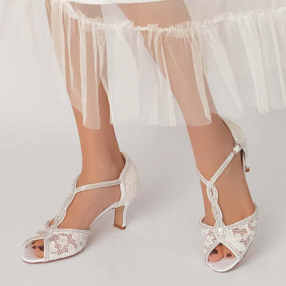 Retro High-end Women's Bridal Shoes with Opened Toe and Crossed Crystal Buckle