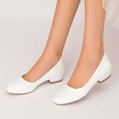 White Round-Toe Minimalist Wedding Shoes for Women with Flat Heel and Lace