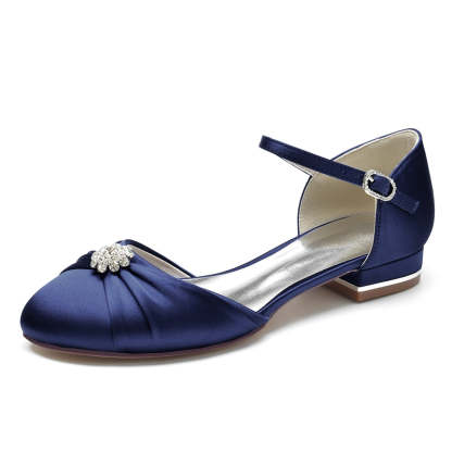 Elegant Closed-Toe Bridal Shoes for Women with Rhinestone Buckles and Ruffles