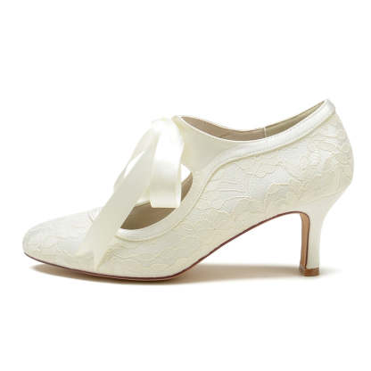 Elegant Round-Toe Mid-Heel Bridal Shoes with Lace and Bow Straps