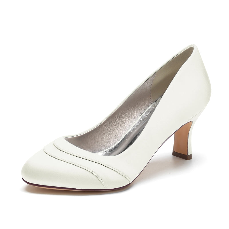 Bridal Shoes for Women with Closed Toe and Mid Heel in Wave Design