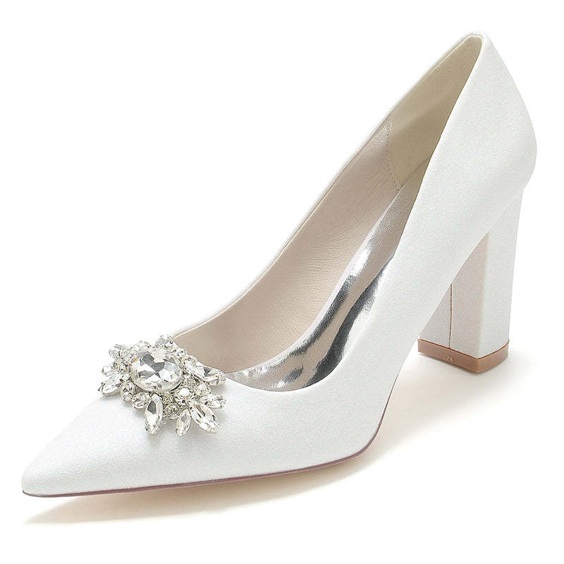 Sparkling Bridal Shoes for Women with Pointed Toe and High Heel Adorned with Delicate Rhinestones