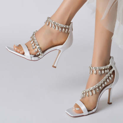 Exquisite Peep Toe Stiletto Heel Bridal Shoes for Women with Rhinestone Buckle